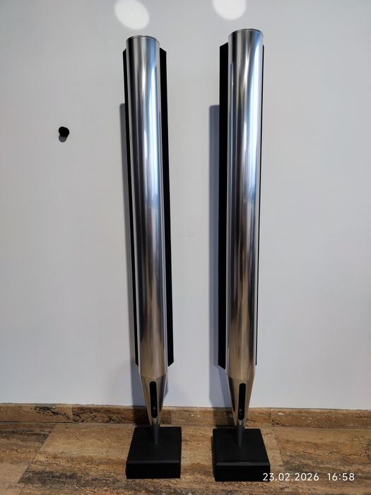 Boxe Bang & olufsen Beolab 8000. Made in Denmark