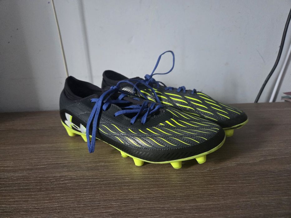 Ghete fotbal Under Armour mărimea 40 - Stare excelentă