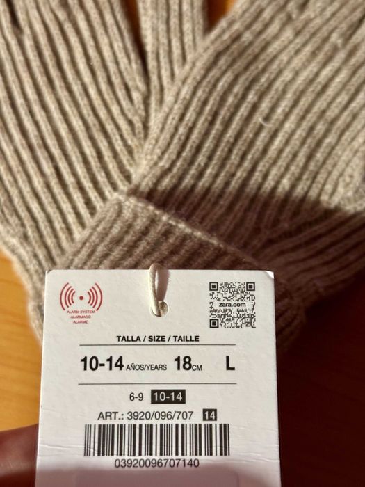 продам детские перчатки из zara