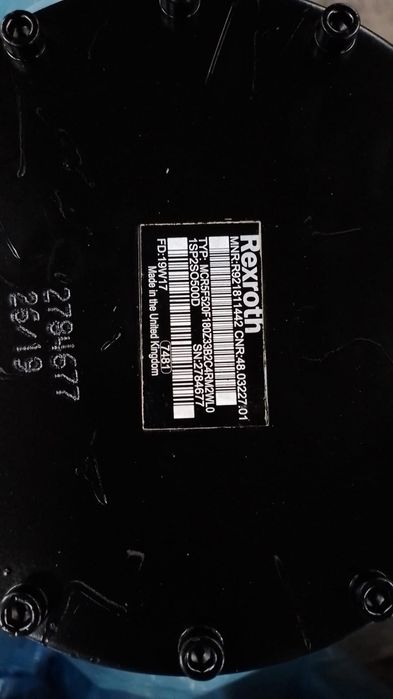 Motor hidraulic Rexroth R921811442 -TYP:MCR5F520F180233B2C4RM2WLO