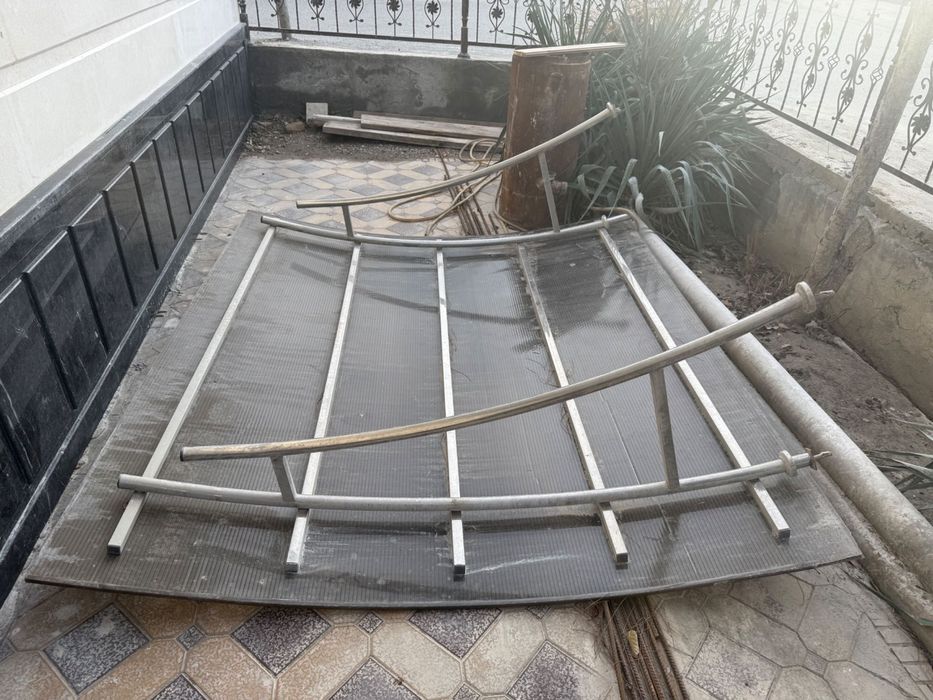 Навесы козирки от снега дождя и солнце. 2 шт