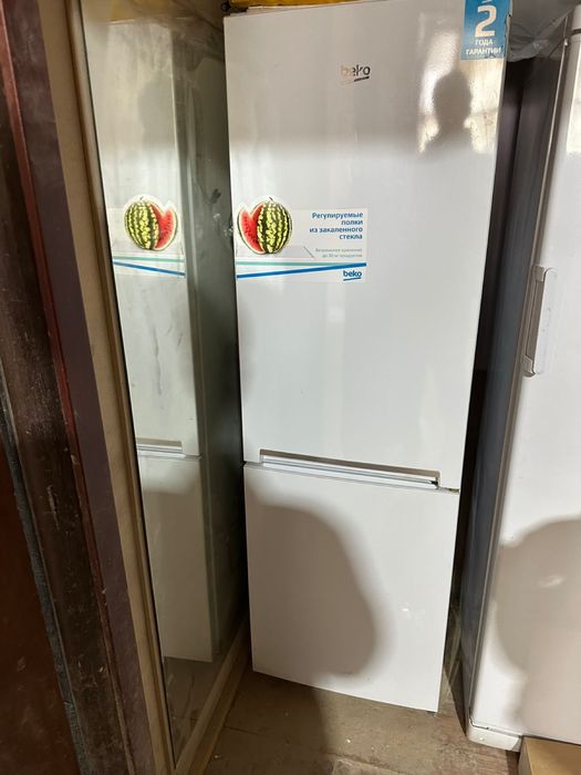 Продам холодильник