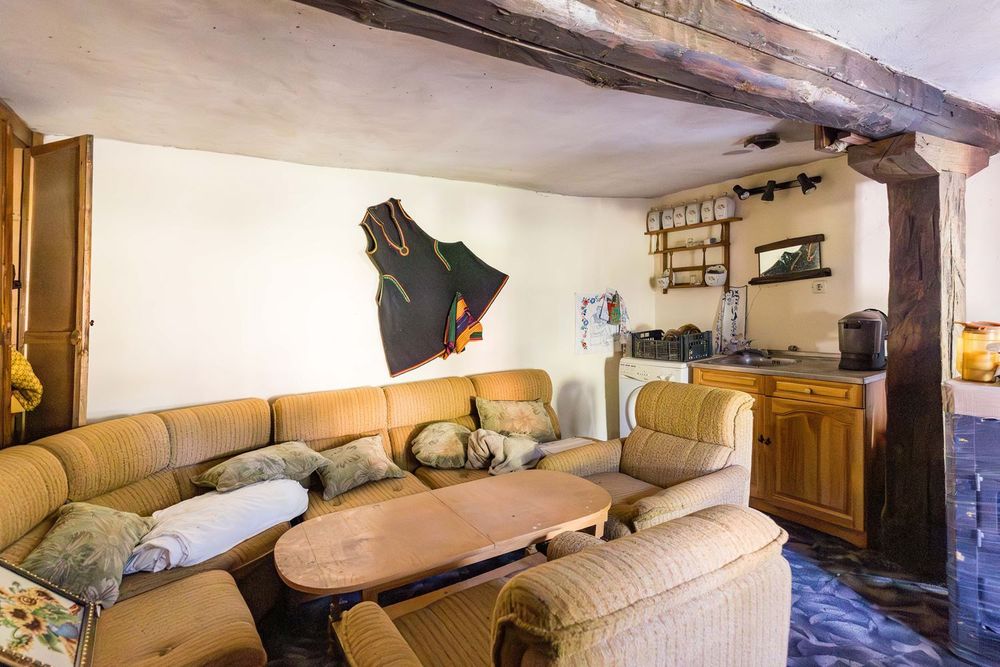 Къща в Ловеч, област-с.Радювене площ 93 цена 55000