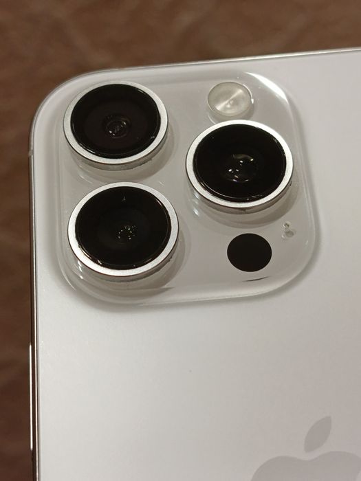 iPhone 16 pro 256g