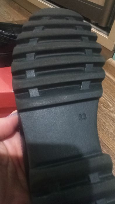 Продам лоферы для девочки