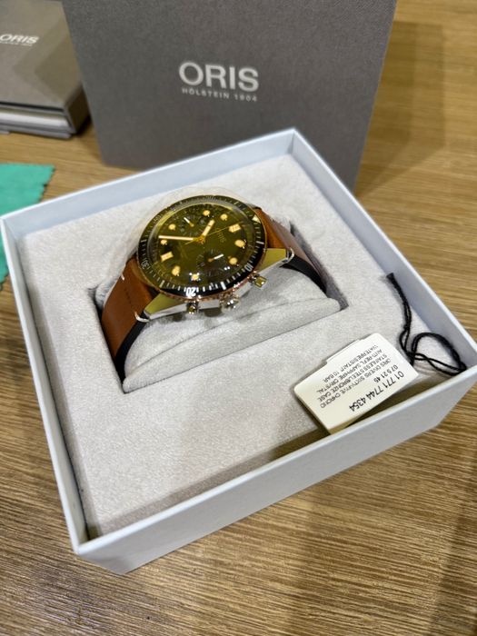 Oris divers sixty five chronograph 43 mm