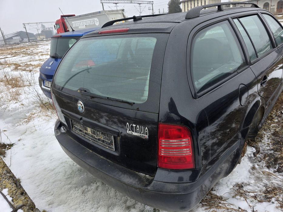 Bara Fata Skoda Octavia 1