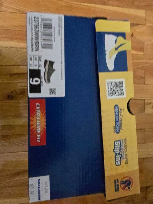 Продаются оригинальные мужские кроссовки, SKECHERS размер 9