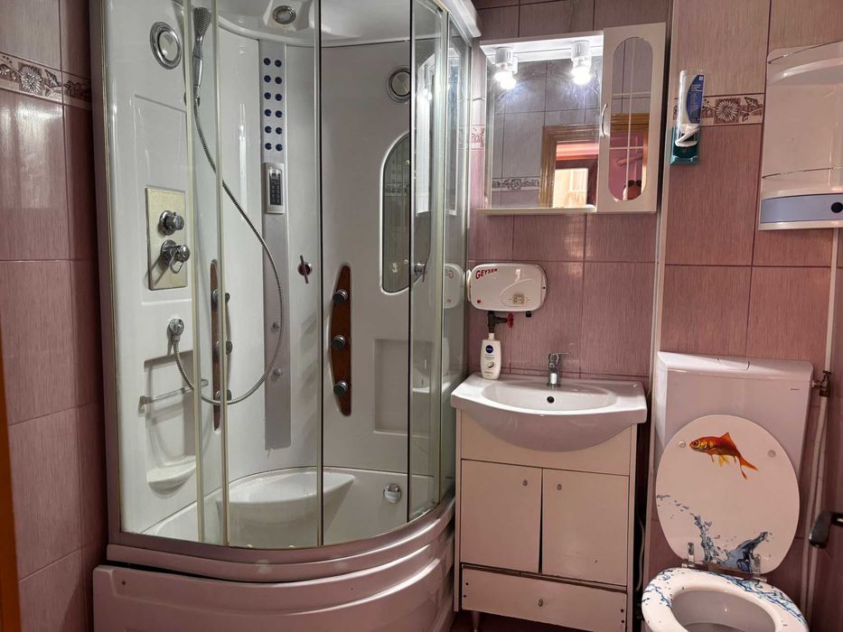 Închiriez Apartament 2 Camere Decomandat, in Pacurari, direct de la Proprietar.