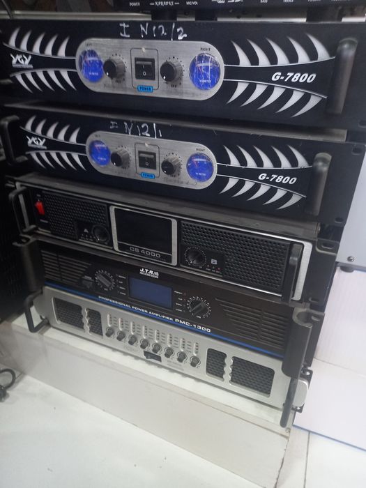 Акустика микрофоны кабеля динамики и караоке системы.