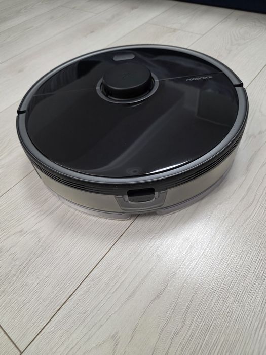 Roborock S5 MAX stare foarte buna, accesorii de rezerva