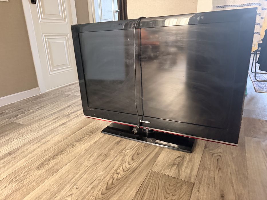 Samsung 40” Full HD — недорого