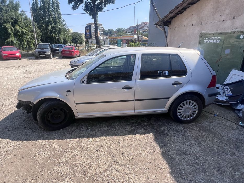 VW Golf Голф 4 НА ЧАСТИ 1.4 бензин