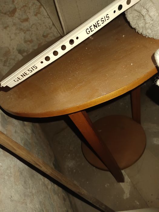 Dulap haine vechi 2 buc, masa si lada