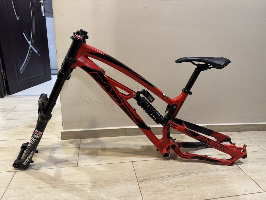 Рамка и вилка Шок