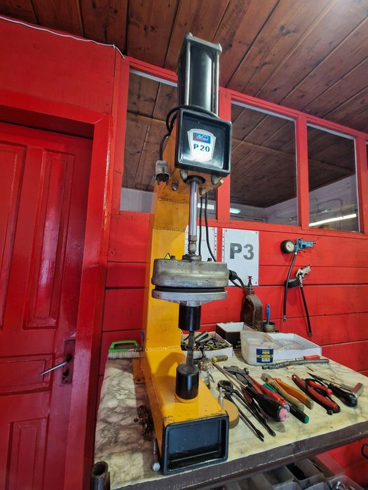 Vând Utilaje Vulcanizare