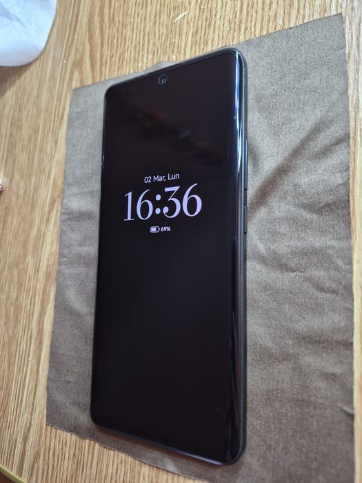 Xiaomi Redmi 13 Pro +