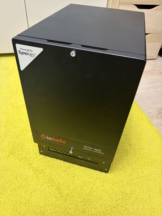 IOSAFE 1019+ (synology)