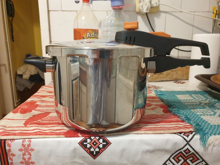 Oală sub presiune Banquet Adagio 6 l , Black Friday