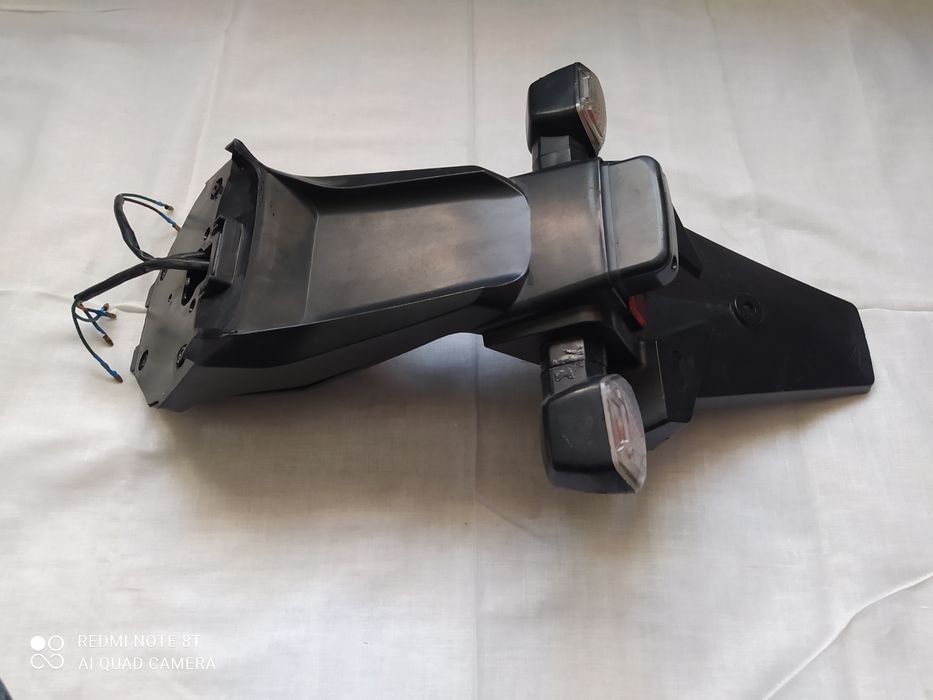 Продам задние крыло на спорт байк