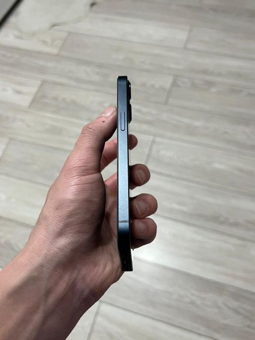 iPhone 13 | 128 GB | Почти новый