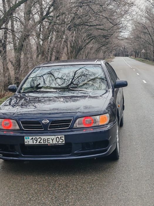 Продам машину Ниссан максима