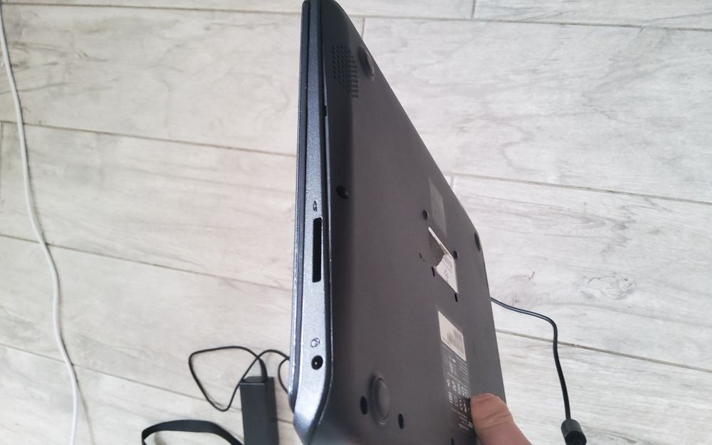 Laptop Acer ES 1 - 111 functional