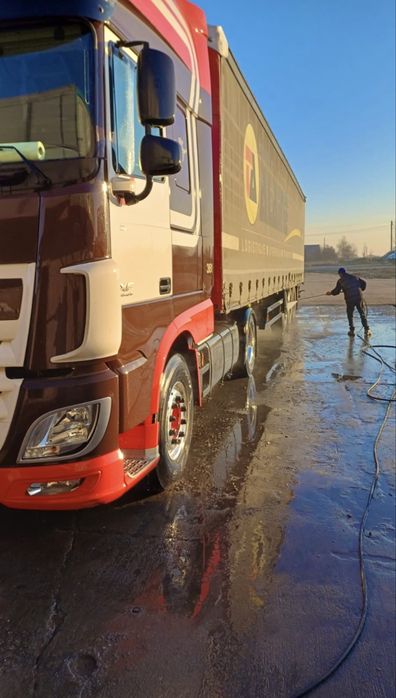 Ansamblu complet gata de muncă: DAF XF 440 FT + Semiremorcă Schmitz + Echipament complet (Fără investiții)