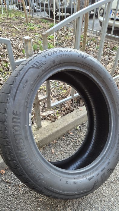 Vand 4 anvelope de veara BRIDGESTONE Turanza T005 225/50 R17 98 Y