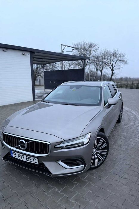 Volvo V60 2021 AWD T6 341cp Plug-in Hybrid