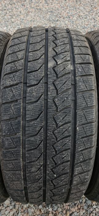 Комплект шин 255/50/20 farroad