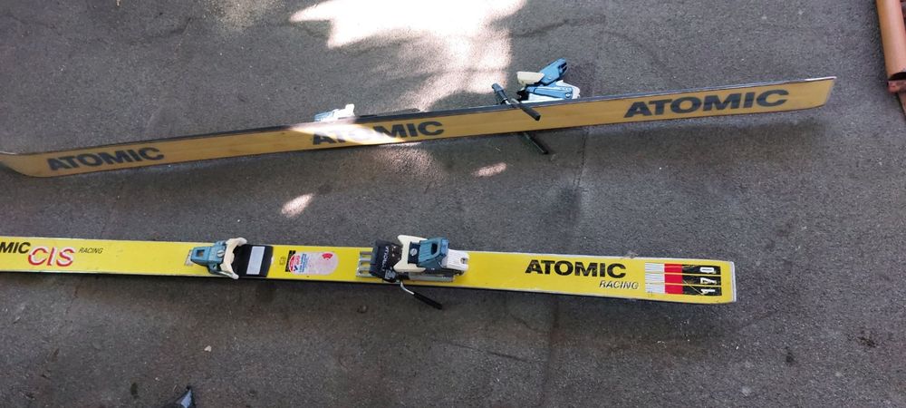 Юношески запазени ски