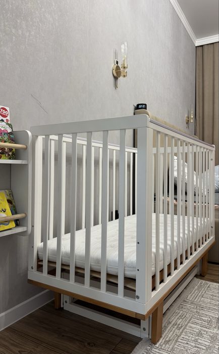 Продается детская кроватка Tomix Matri