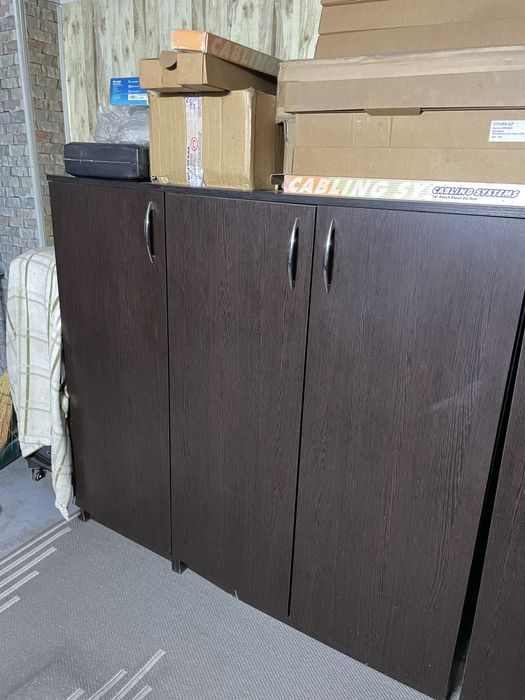 Продам шкафы (5 штук)