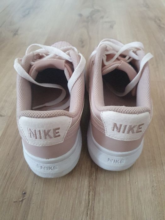 Маратонки W NIKE COURT VISION Alta ltr