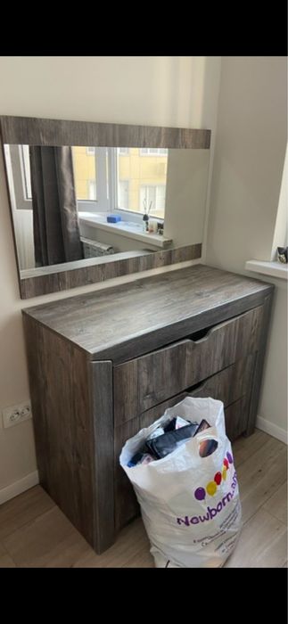 Спальный гарнитур