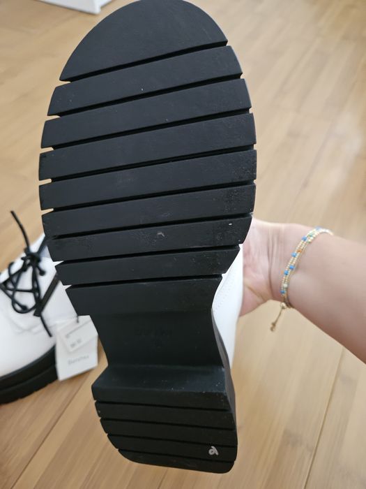 Pantofi bershka-38