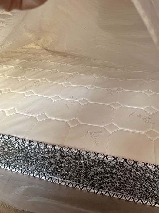 Продаю матрас новый качетов супер