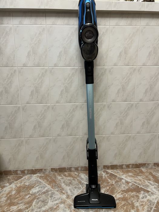 Безкабелна вертикална прахосмукачка Philips SpeedPro Max Aqua