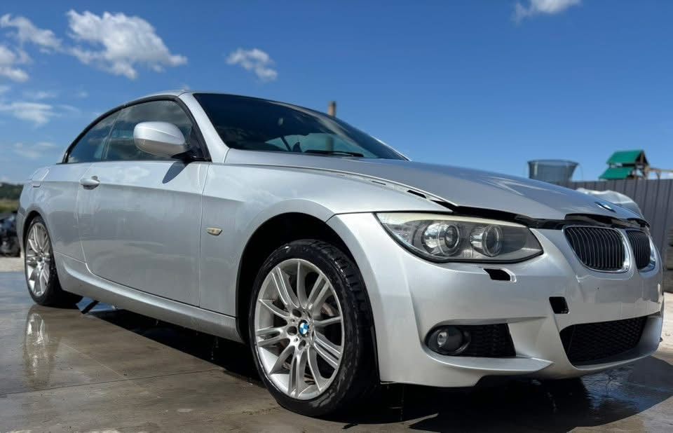 Dezmembrez BMW 330d E93 LCI,Motor 245cp N57 ,NAVI CIC ,jante style 193