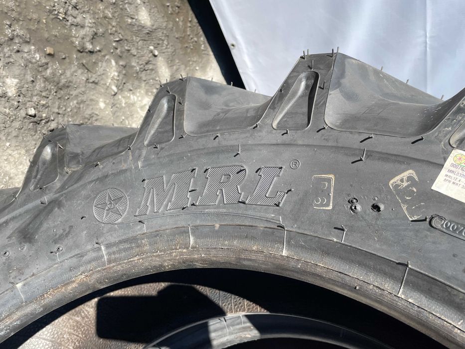 12.4-28 cu 8 pliuri cauciucuri noi marca MRL pentru tractor spate