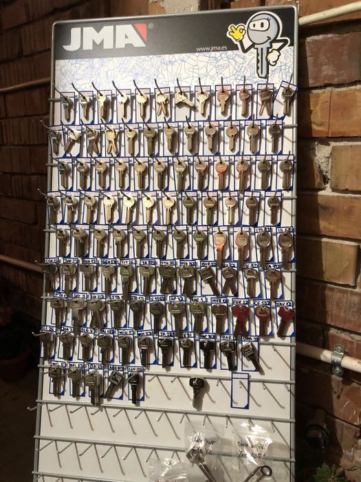 Set masini copiat chei plane si auto, cartele si taguri interfon