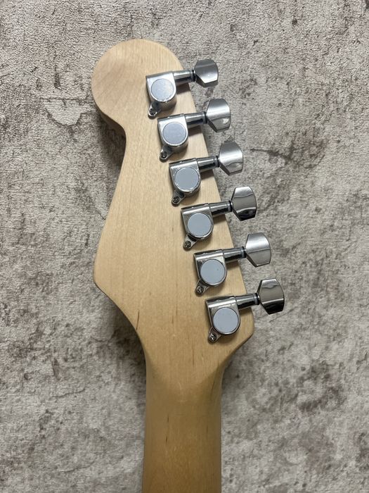 Электрогитара Fender новая