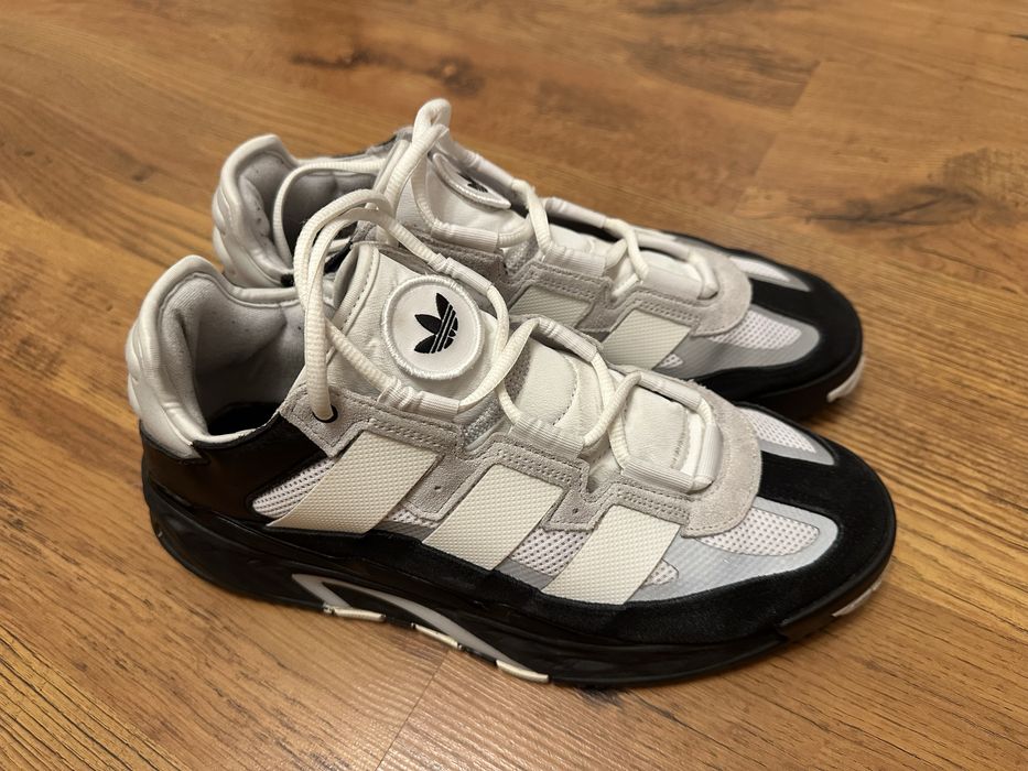 Маратонки Adidas