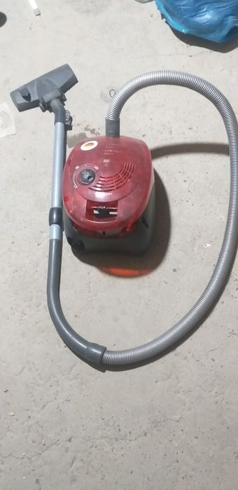 Продаётся пылесос б/у в рабочем состояние