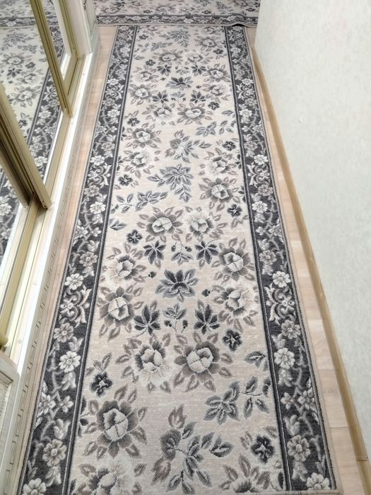 Продам ковровые дорожки