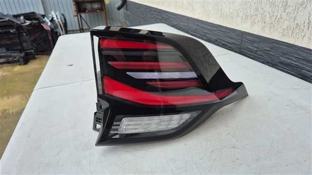 Stop Lampa dreapta pe aripa Kia Sportage 5 NQ5 GT-Line cod 92402R2100