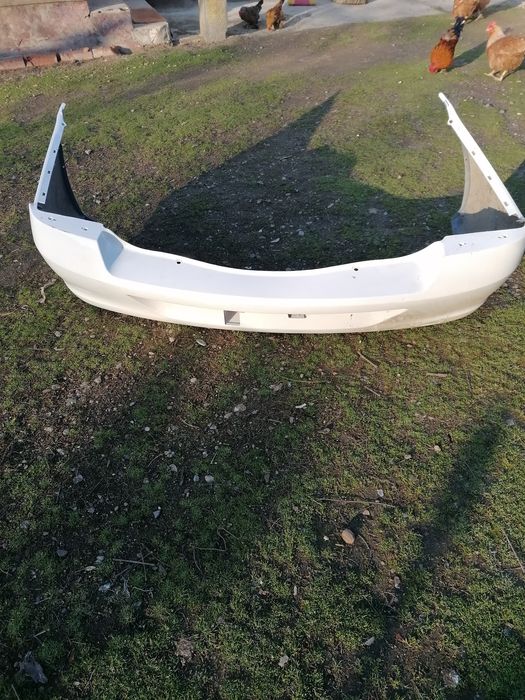 Vând bară spate Renault simbol 2007 nouă