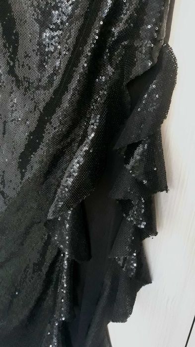 Нов луксозен празничен комплект Amy Lynn пайети и сатен