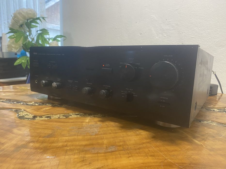 Statie / amplificator yamaha AX 550